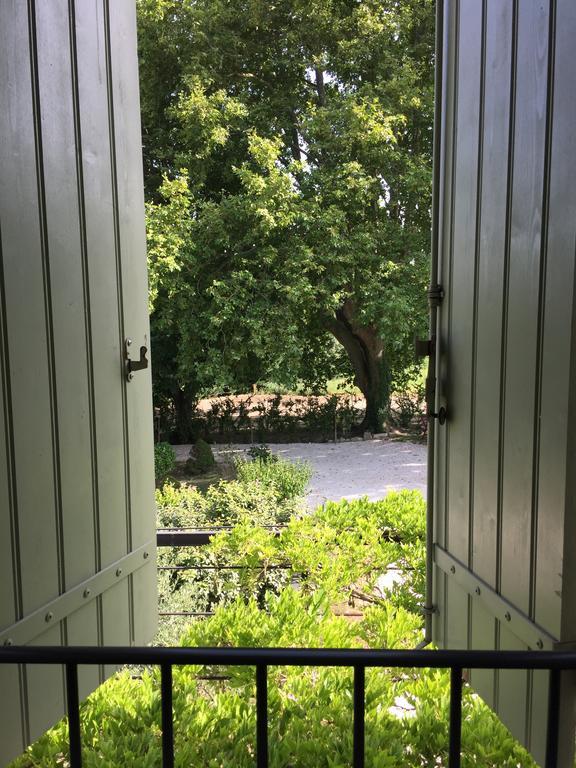 Mas De Mariette Bed & Breakfast Noves Екстериор снимка