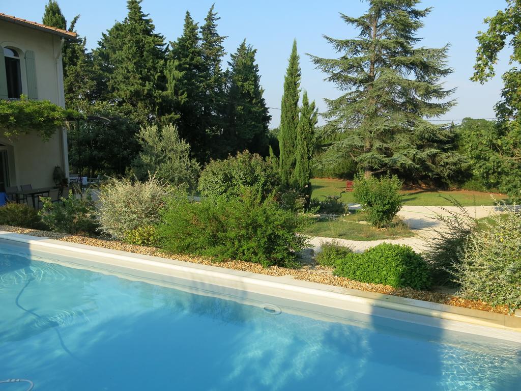 Mas De Mariette Bed & Breakfast Noves Екстериор снимка
