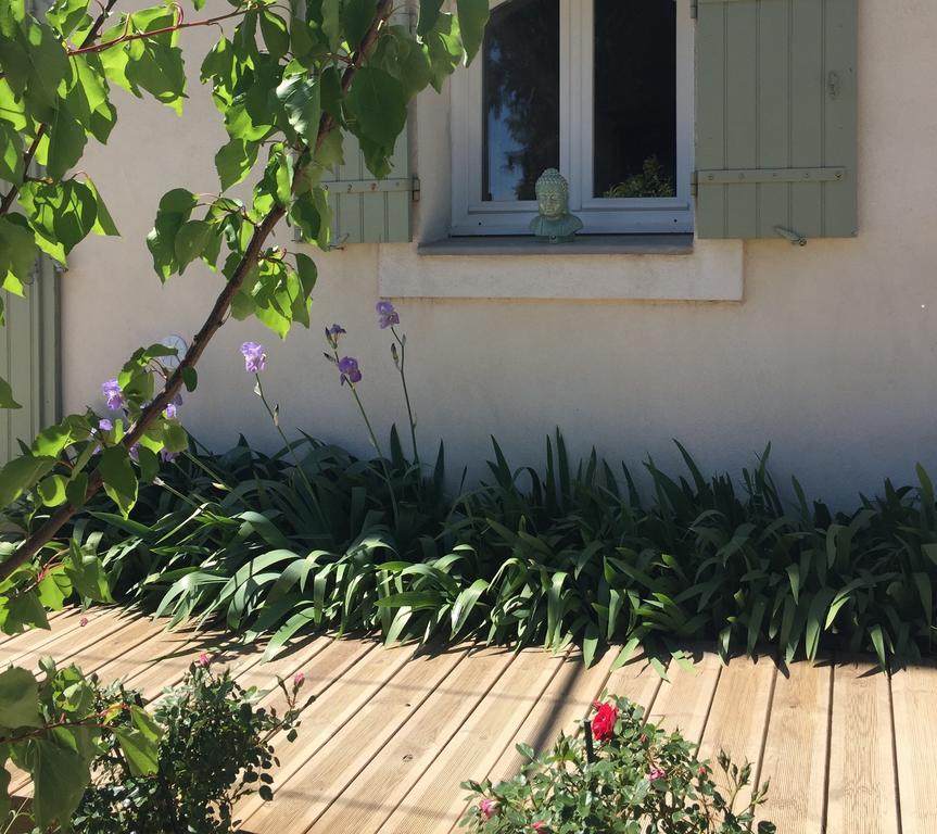 Mas De Mariette Bed & Breakfast Noves Екстериор снимка