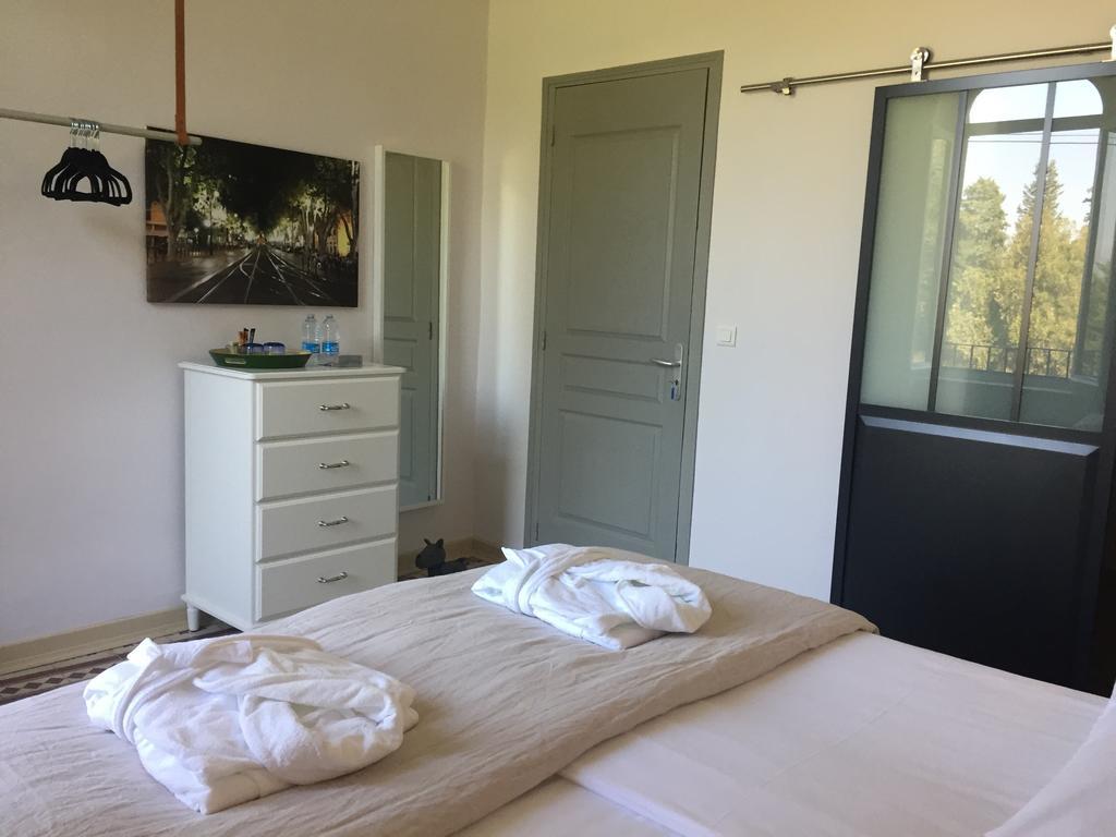 Mas De Mariette Bed & Breakfast Noves Екстериор снимка
